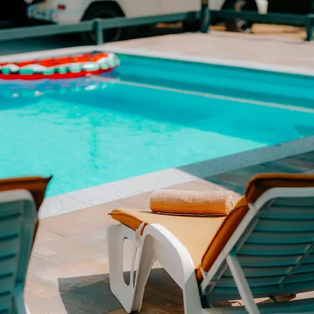 ヴィラ Velvet House Lohovo Bihać