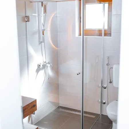 Velvet House Lohovo ヴィラ Bihać