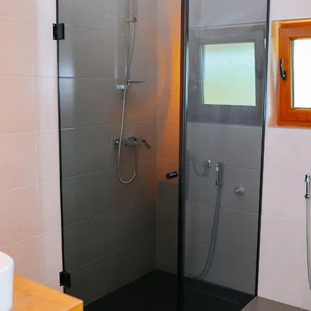 Velvet House Lohovo * Bihać