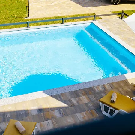 ヴィラ Velvet House Lohovo Bihać