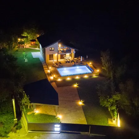 Velvet House Lohovo Бихач